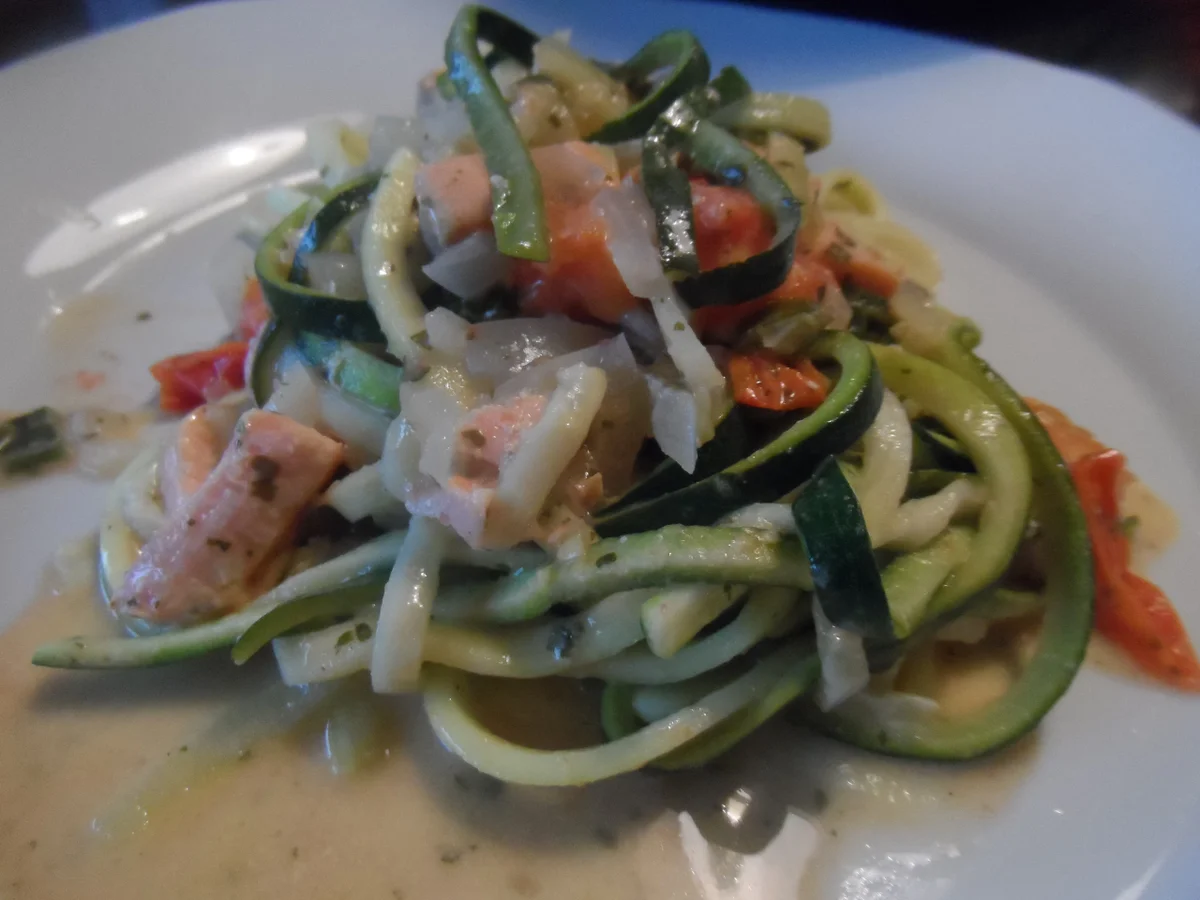 Rezept: BiNe` S ZUCCHINISPIRALEN IN GORGONZOLA - LACHSSAUCE Bild Nr. 10 BiNe` S ZUCCHINISPIRALEN IN GORGONZOLA - LACHSSAUCE - Rezept - Bild Nr. 10