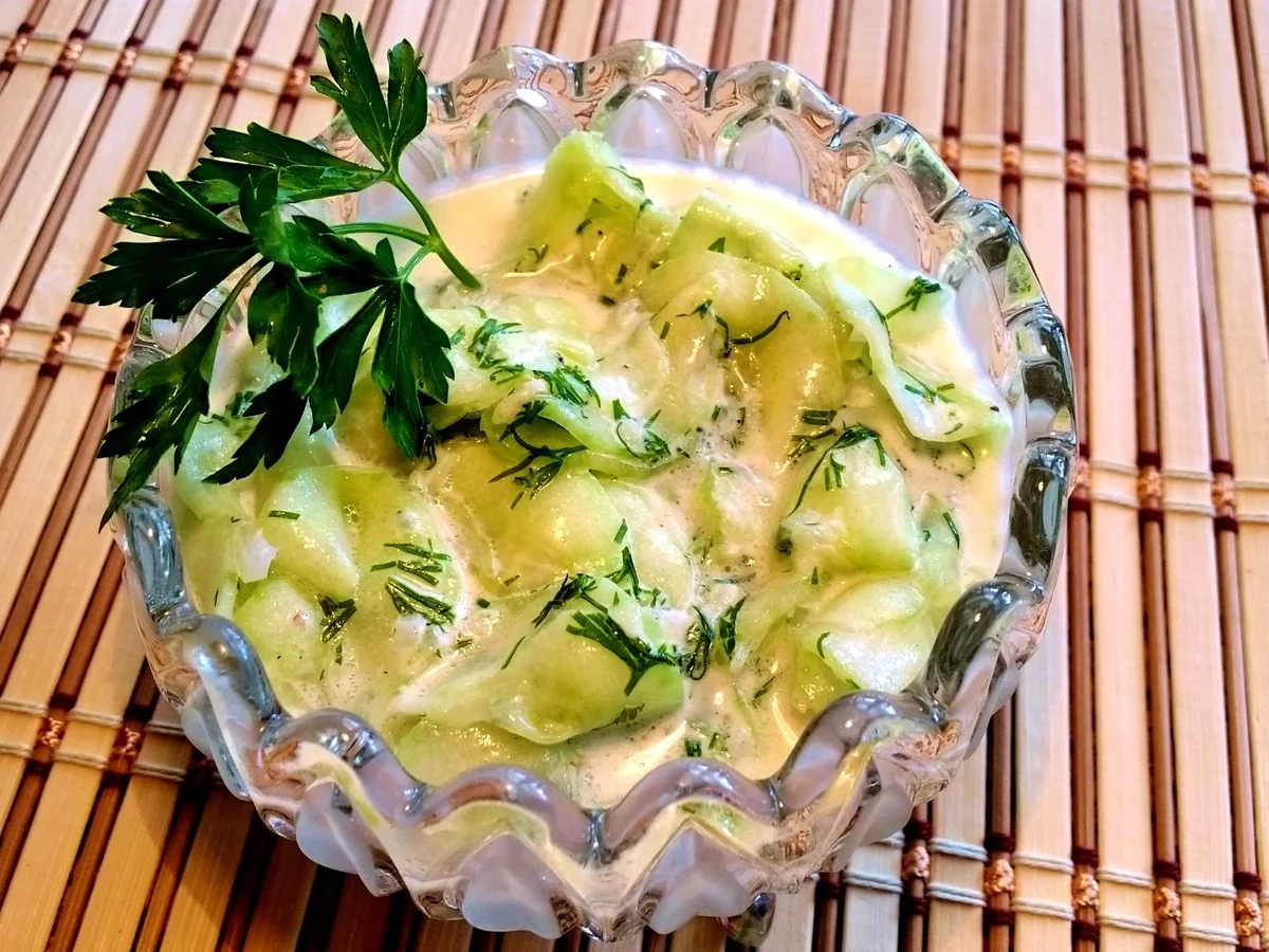 Gurkensalat mit viel Dill - Rezept