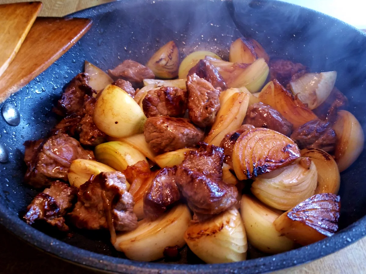 Gulasch ... - Rezept - Bild Nr. 4