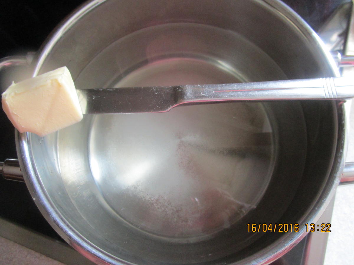 Spargelcreme-Suppe mit Eierlikör - Rezept - Bild Nr. 5