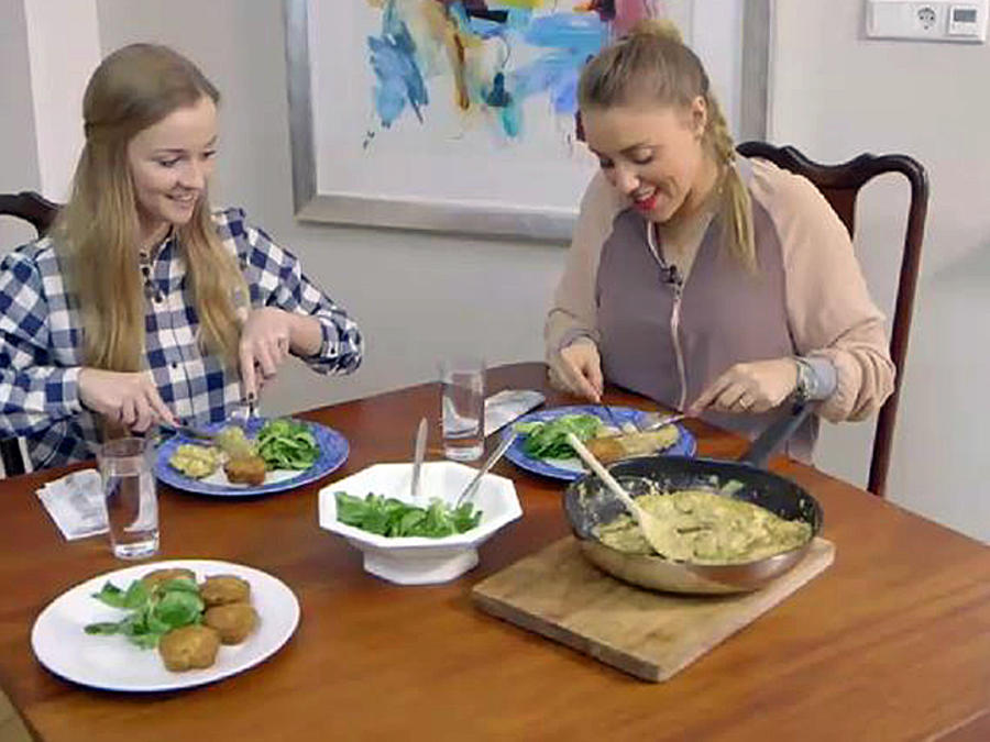 Käse Senf Herzchen, Hähnchen in Senf Marinade und Salat mit Senf ... Käse Senf Herzchen, Hähnchen in Senf Marinade und Salat mit Senf ...