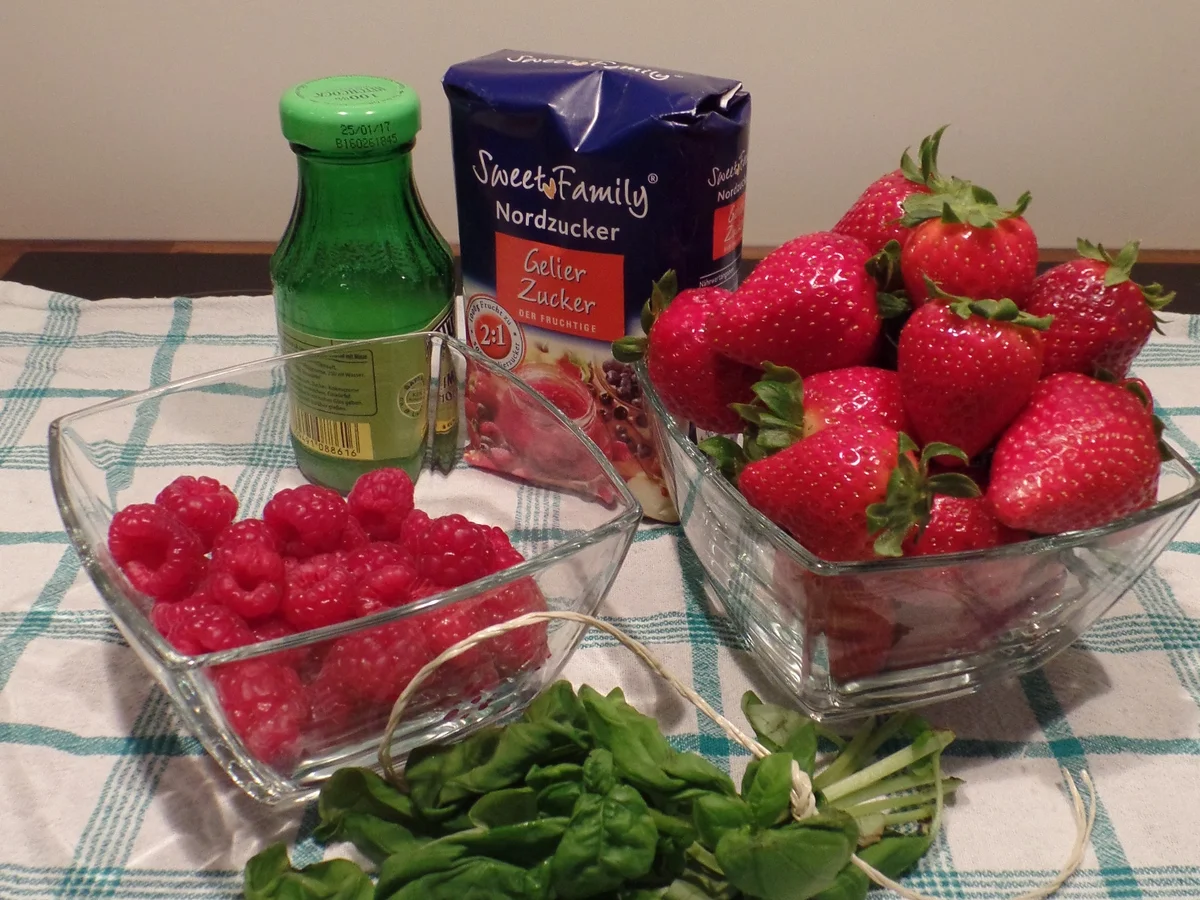 Erdbeer-Himbeer-Konfitüre - Rezept - Bild Nr. 2