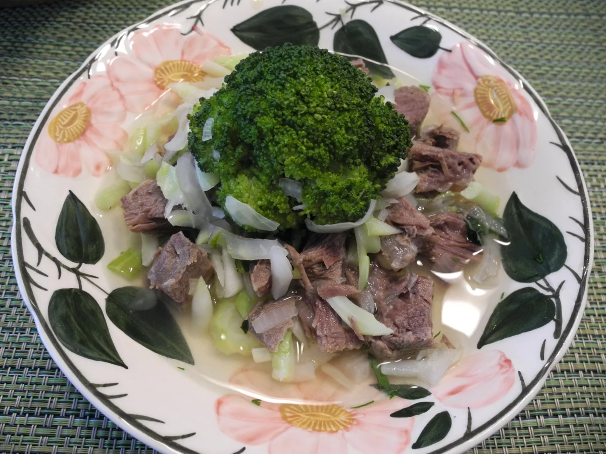 Rezept: Kohlrabi mit Rindfleisch Kohlrabi mit Rindfleisch - Rezept