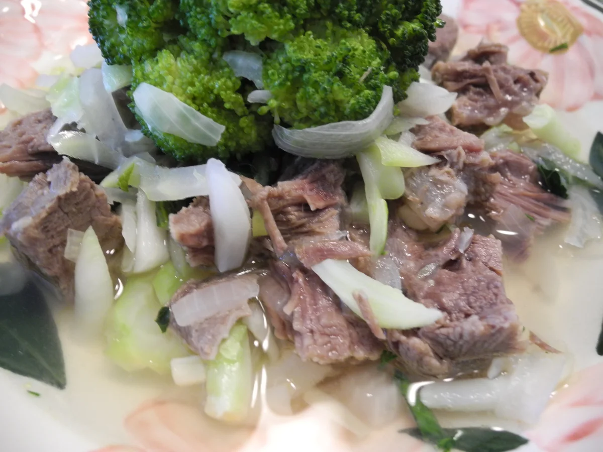 Rezept: Kohlrabi mit Rindfleisch Bild Nr. 2 Kohlrabi mit Rindfleisch - Rezept - Bild Nr. 2