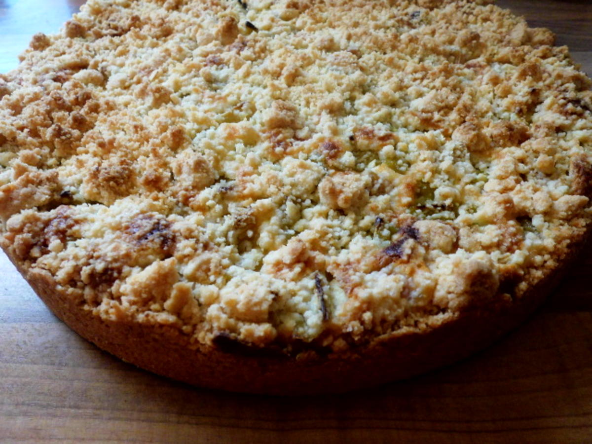 rhabarberkuchen mit quarkcreme - Rezept mit Video - kochbar.de