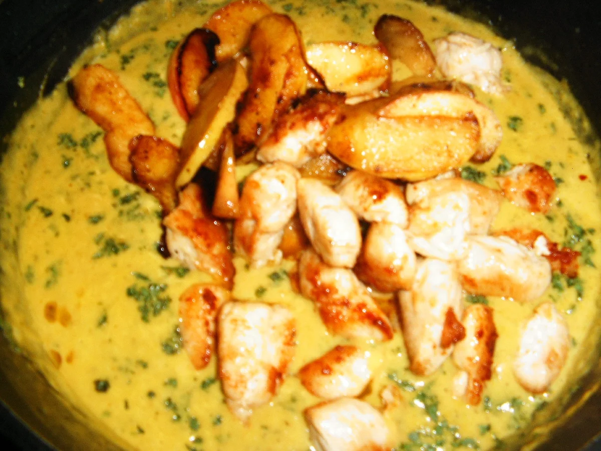 Rezept: Hähnchen -Apfel-Curry-Pfanne Bild Nr. 7 Hähnchen -Apfel-Curry-Pfanne - Rezept - Bild Nr. 7