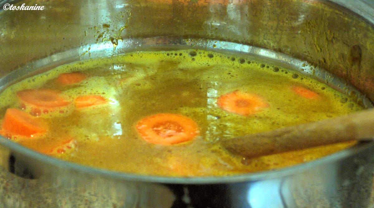 Karotten-Curry-Suppe mit Knoblauch-Zimt-Croutons - Rezept - Bild Nr. 9