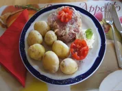 Eisbein in Aspik mit Frühkartoffeln - Rezept