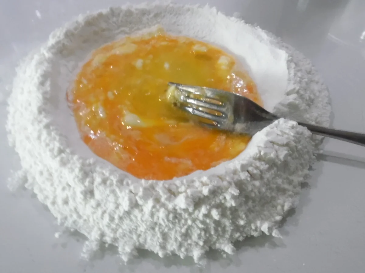 Knusprig-scharfe Nudel-Nester mit pochiertem Ei - Rezept - Bild Nr. 12