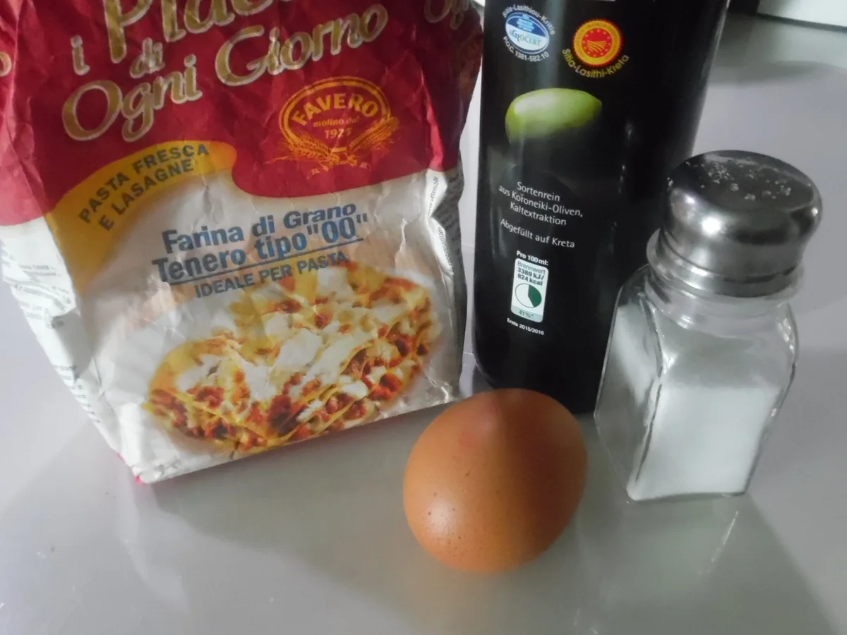 Knusprig-scharfe Nudel-Nester mit pochiertem Ei - Rezept - Bild Nr. 13