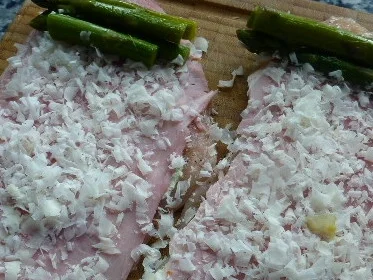 Hähnchen-Involtini mit Paprikageröstl - Rezept - Bild Nr. 4