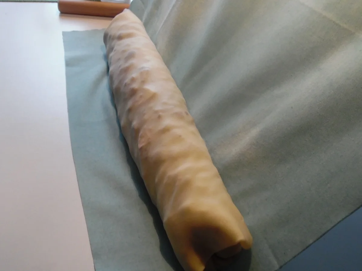 Südtiroler Apfelstrudel mit Vanillesoße - Rezept - Bild Nr. 5