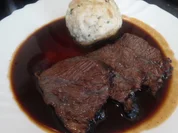 Ochsenbäckchen mit Rotweinsoße - Rezept