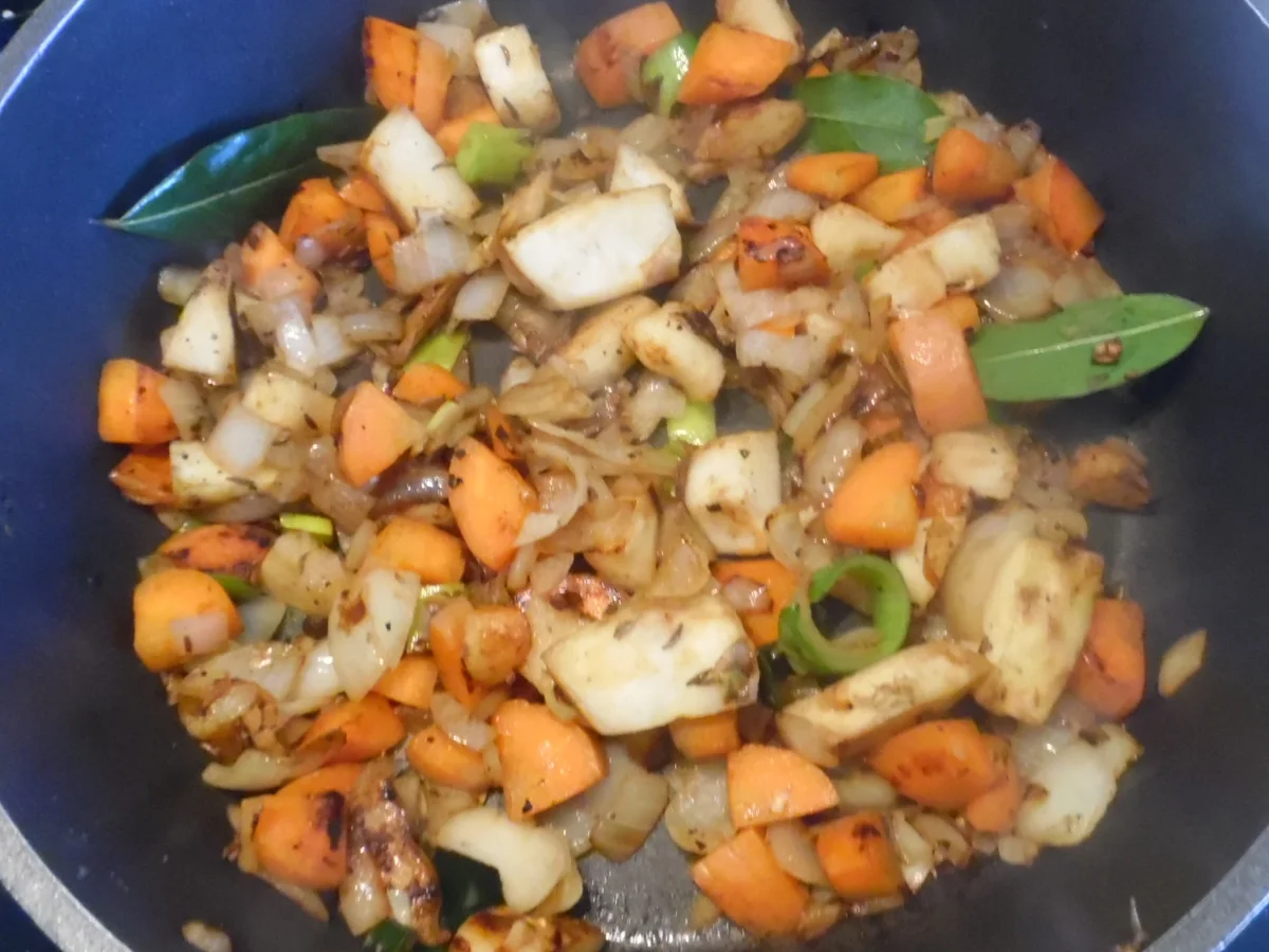 Rezept: Ochsenbäckchen mit Rotweinsoße Bild Nr. 5 Ochsenbäckchen mit Rotweinsoße - Rezept - Bild Nr. 5