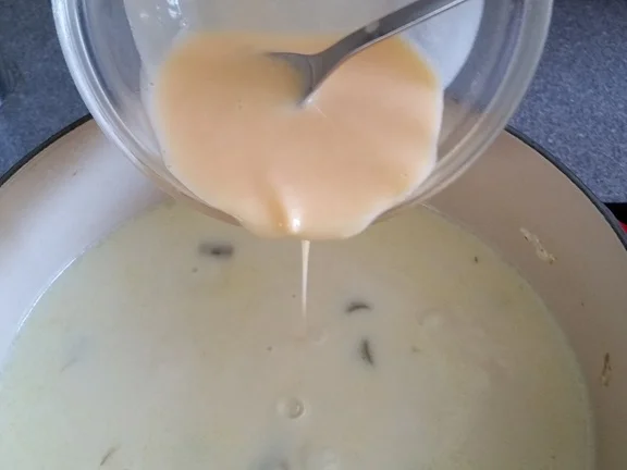 Spargelcremesuppe vom grünen Spargel und Eierlikör - Rezept - Bild Nr. 12