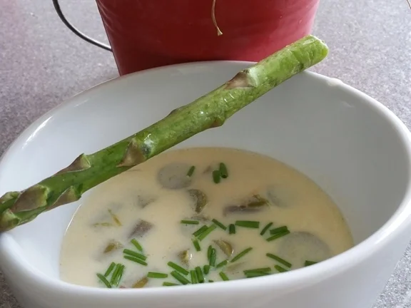 Spargelcremesuppe vom grünen Spargel und Eierlikör - Rezept - Bild Nr. 15