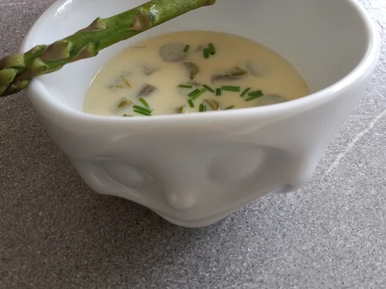Spargelcremesuppe vom grünen Spargel und Eierlikör - Rezept - Bild Nr. 14