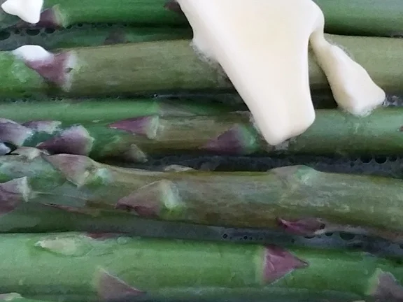 Schweinefilet mit Bärlauch Emulsion grünem Spargel à la Biggi - Rezept - Bild Nr. 3