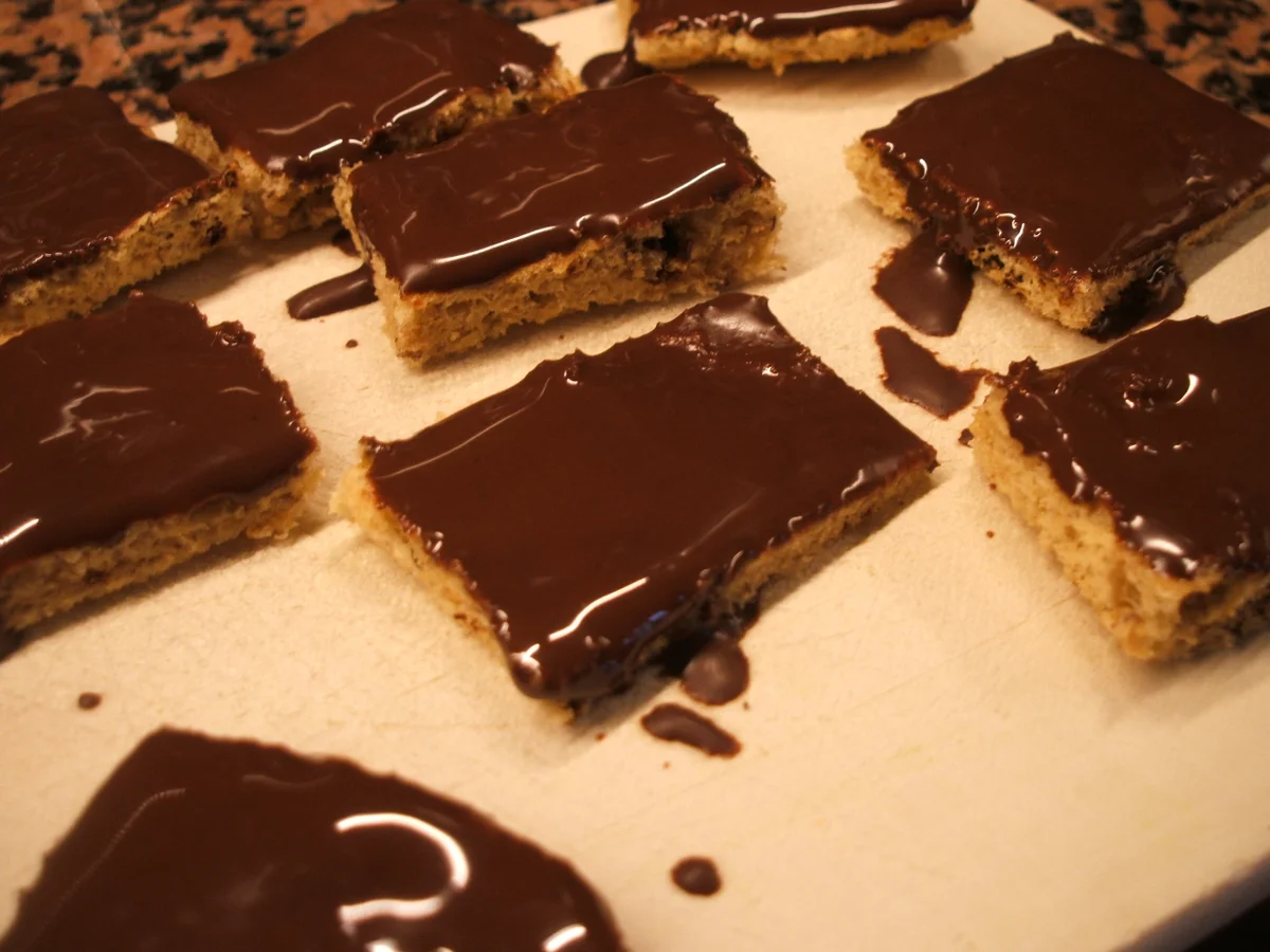 Rezept: Backen: Mokkaschnitten Bild Nr. 13 Backen: Mokkaschnitten - Rezept - Bild Nr. 13