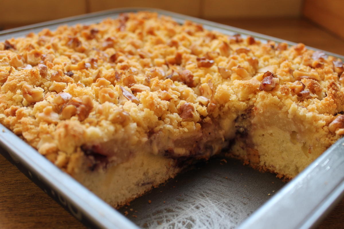 Waldheidelbeeren-Birnenkuchen mit Streuseln - Rezept