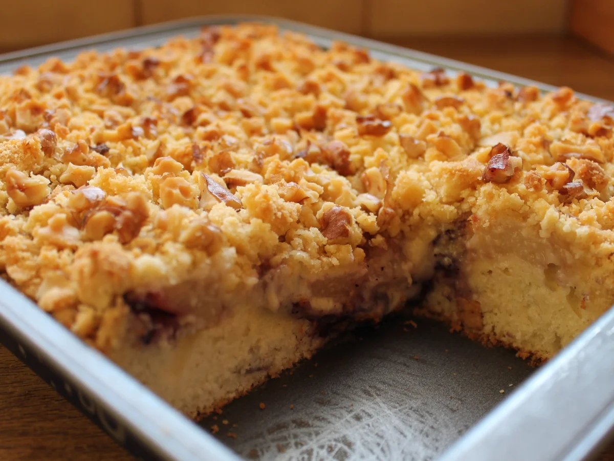 Rezept: Waldheidelbeeren-Birnenkuchen mit Streuseln Waldheidelbeeren-Birnenkuchen mit Streuseln - Rezept