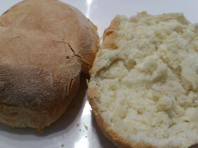 Rezept: Klumpenbrot oder auch anders genannt "Burger Brötchen" Bild Nr. 8 Klumpenbrot oder auch anders genannt "Burger Brötchen" - Rezept - Bild Nr. 8