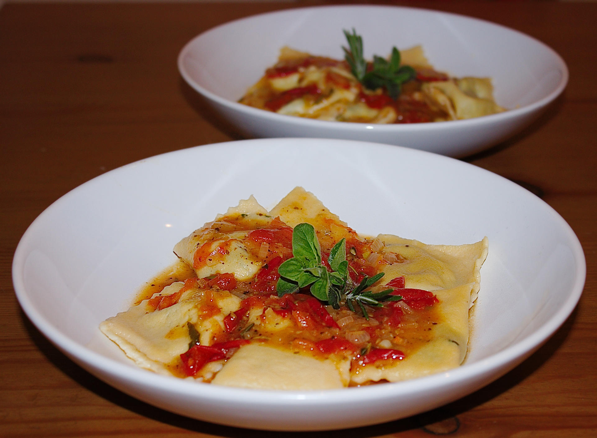 Bilder für Dinkel-Ravioli mit Spinat-Ricottafüllung - Rezept