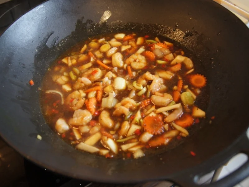 Gemüsewok mit Garnelenschwänzen und Mie-Nudeln - Rezept - Bild Nr. 13