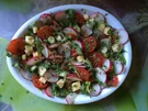 Radieschen-Tomatensalat mit Käse - Rezept