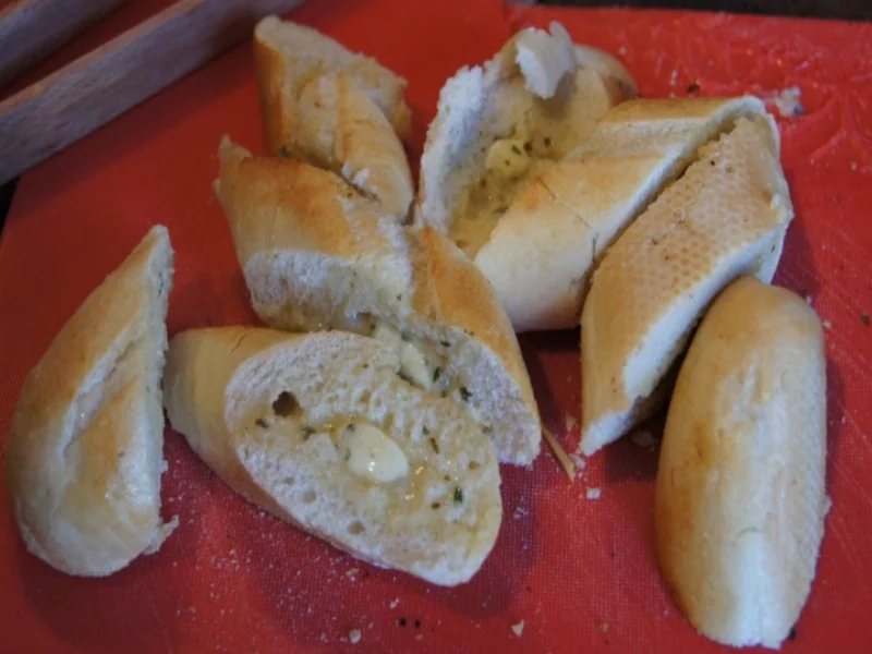 Rezept: Tomaten mit Basilikum, Mozzarella und Snagnette Bild Nr. 8 Tomaten mit Basilikum, Mozzarella und Snagnette - Rezept - Bild Nr. 8