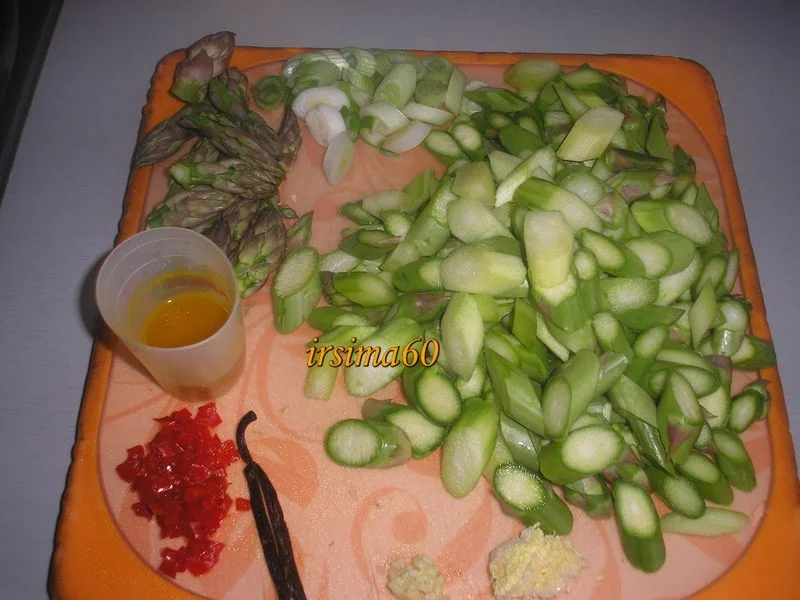 Rezept: Penne mit grünem Spargel und Safran Bild Nr. 2 Penne mit grünem Spargel und Safran - Rezept - Bild Nr. 2