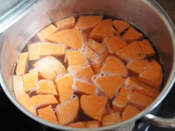 Schweineschinkenschnitzel mit Brokkoli und Süßkartoffelstampf - Rezept - Bild Nr. 9