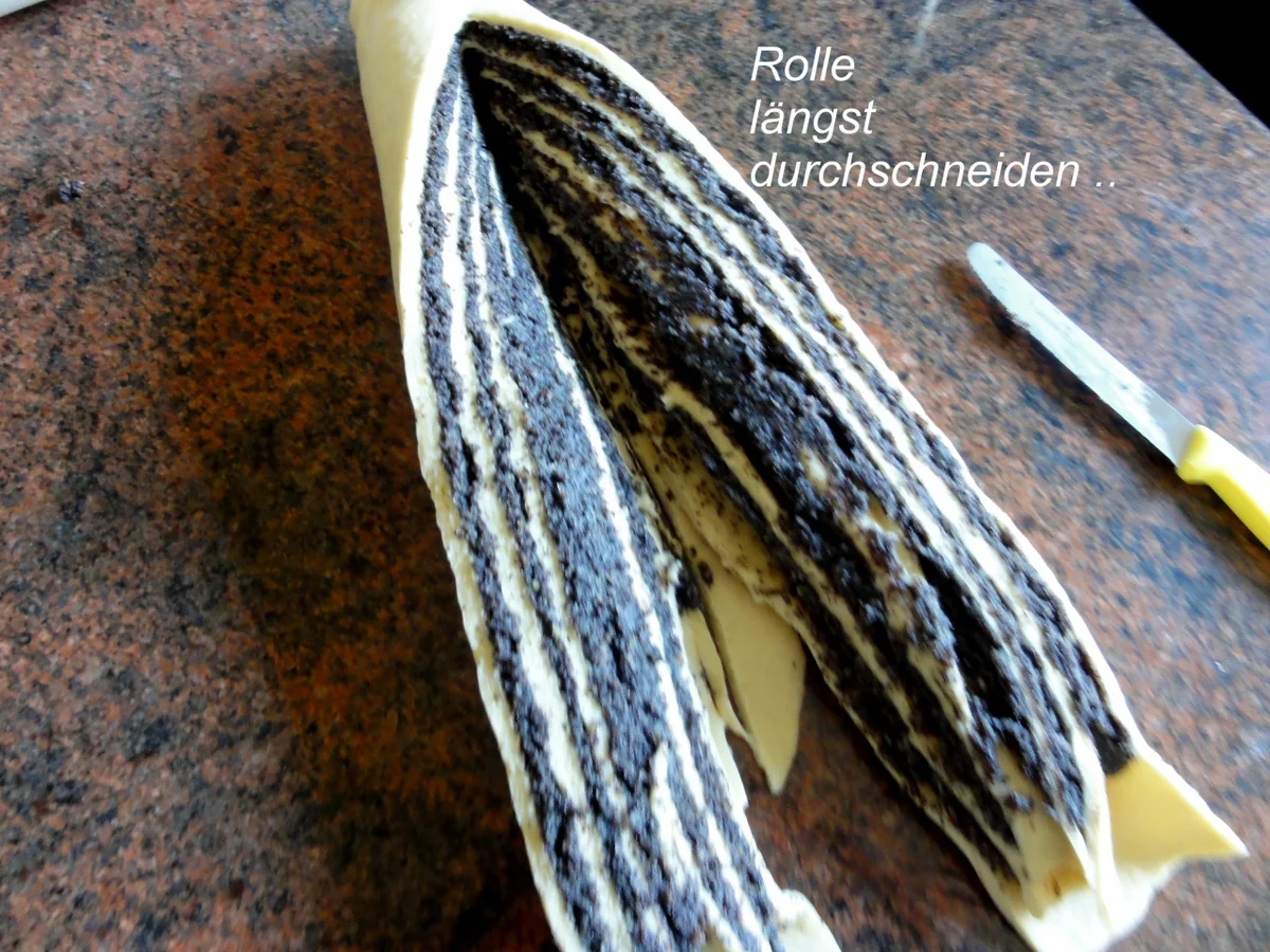 Hefe:   MOHNSTRIETZEL - Rezept - Bild Nr. 10
