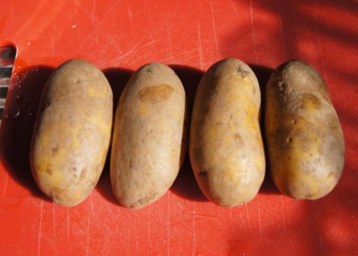 Hähnchenschenkel mit grünen Bohnen und Kartoffelpilzen - Rezept - Bild Nr. 8