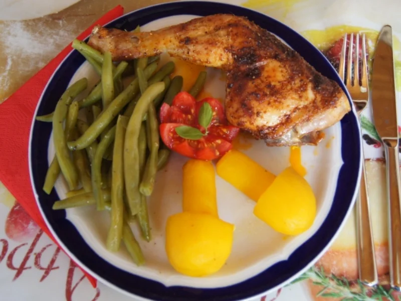 Rezept: Hähnchenschenkel mit grünen Bohnen und Kartoffelpilzen Bild Nr. 13 Hähnchenschenkel mit grünen Bohnen und Kartoffelpilzen - Rezept - Bild Nr. 13