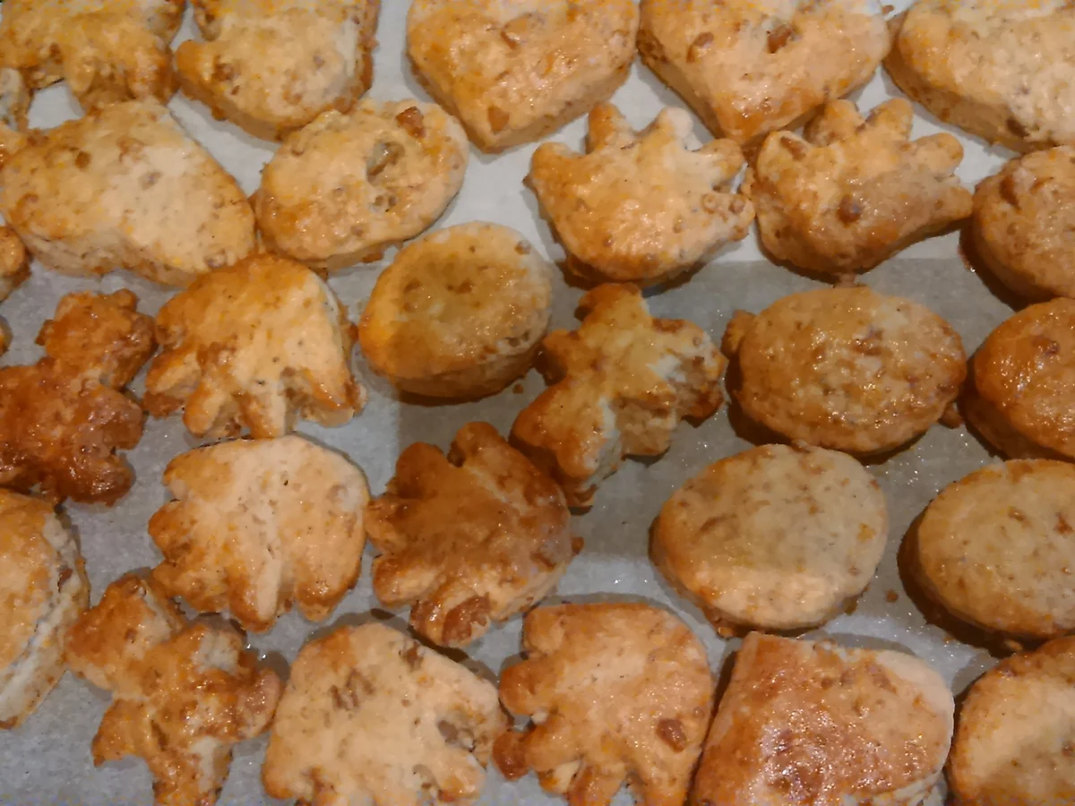 Rezept: Grammel oder Speck Pogatscherl: Bild Nr. 2 Grammel oder Speck Pogatscherl: - Rezept - Bild Nr. 2