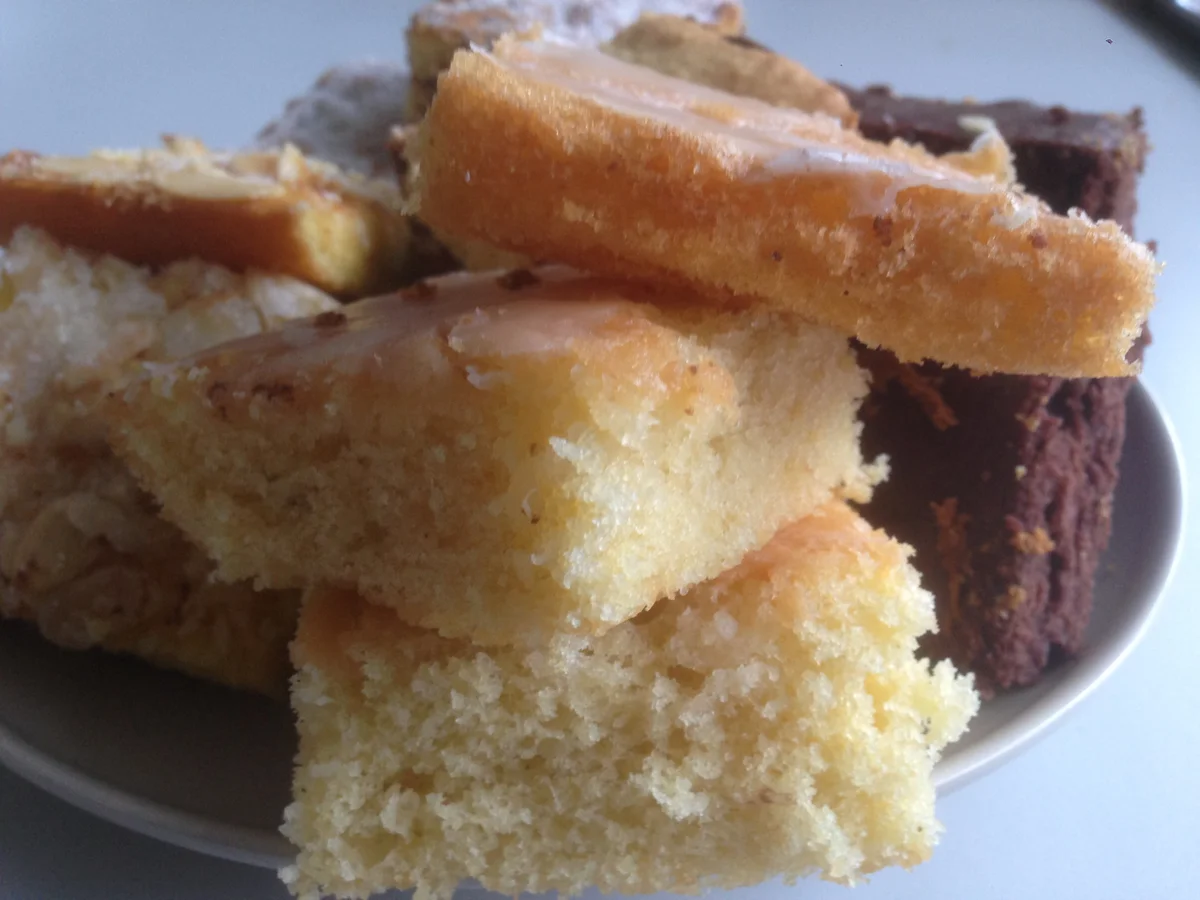 Zitronenkuchen vom Blech - Rezept