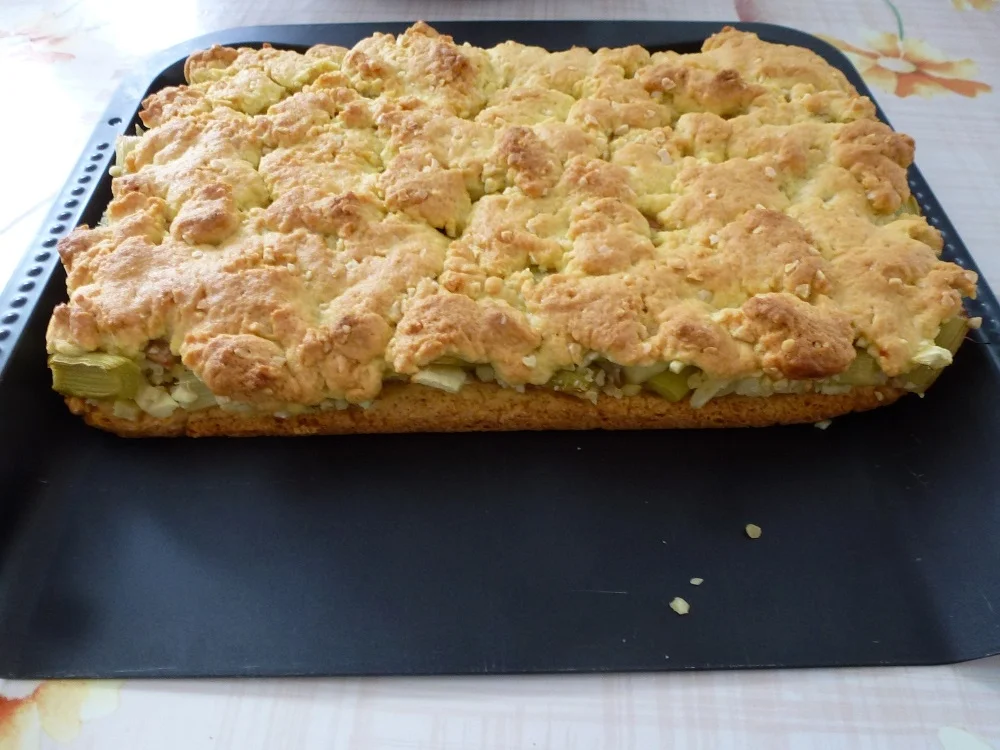 Apfel-Rhabarber-Streuselkuchen - Rezept