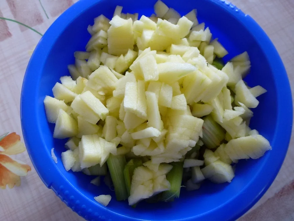 Apfel-Rhabarber-Streuselkuchen - Rezept - Bild Nr. 4