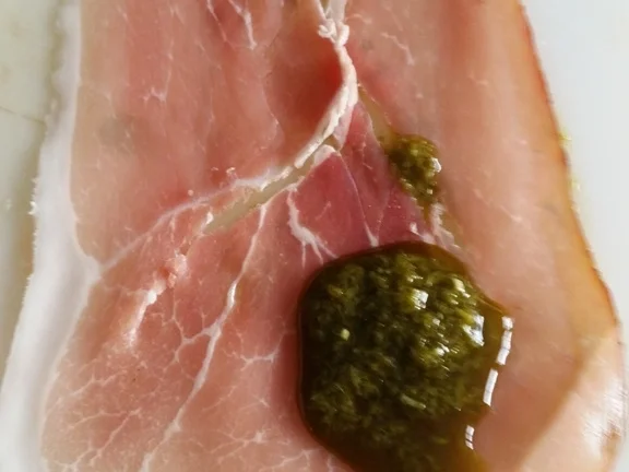 Putenroulade mit Camenbert und Kartenschinken  à la Biggi - Rezept - Bild Nr. 2