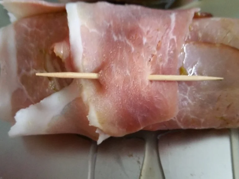 Putenroulade mit Camenbert und Kartenschinken  à la Biggi - Rezept - Bild Nr. 4
