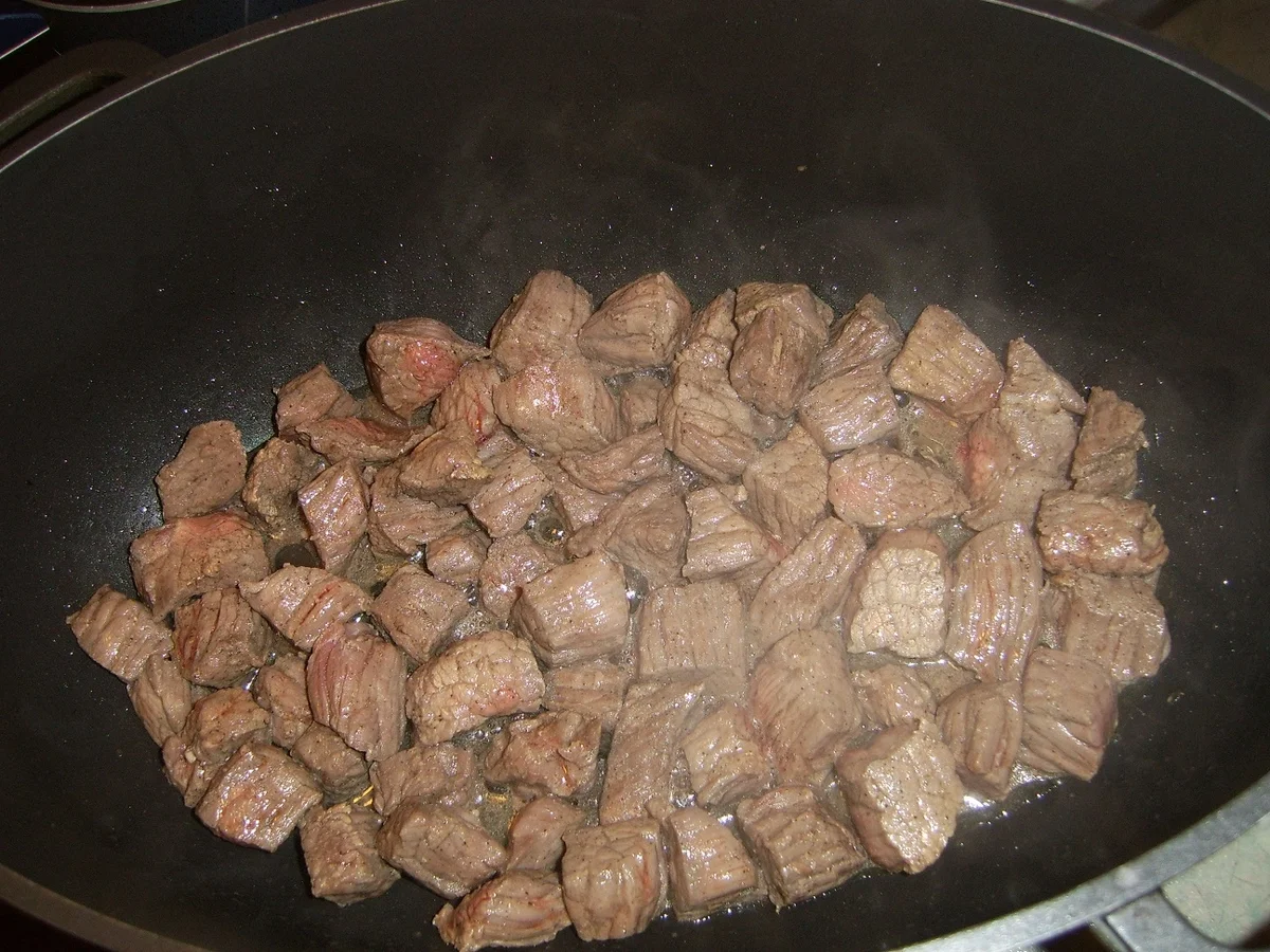 Rezept: Kümmelgulasch nach Wildart Bild Nr. 5 Kümmelgulasch nach Wildart - Rezept - Bild Nr. 5