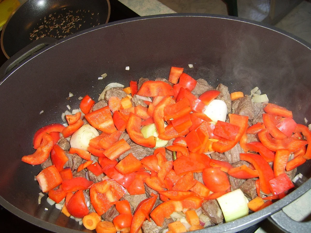 Rezept: Kümmelgulasch nach Wildart Bild Nr. 8 Kümmelgulasch nach Wildart - Rezept - Bild Nr. 8