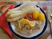 Spargel mit Kabeljaufilet und Frühkartoffeln - Rezept
