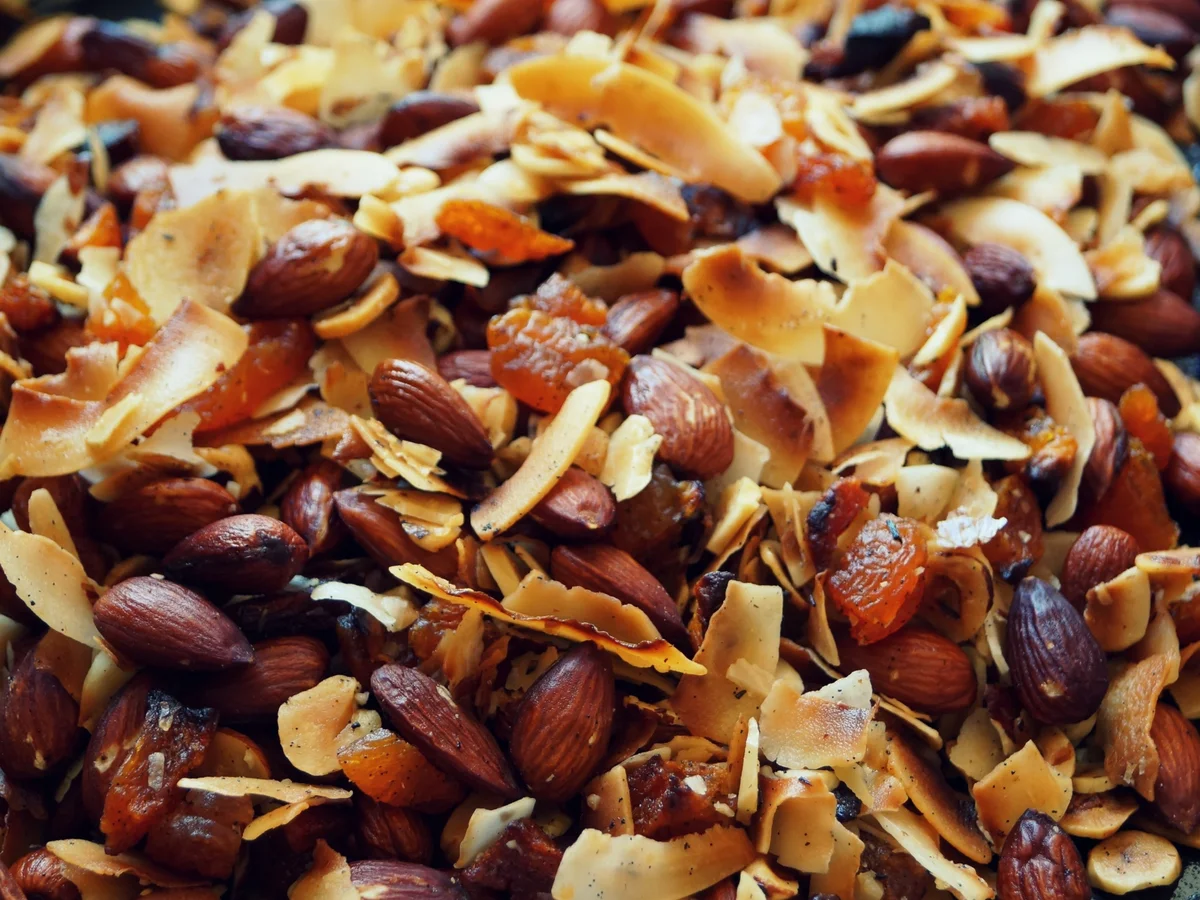 Rezept: Gesunder Nuss-Kokos-Knabber-Snack Gesunder Nuss-Kokos-Knabber-Snack - Rezept