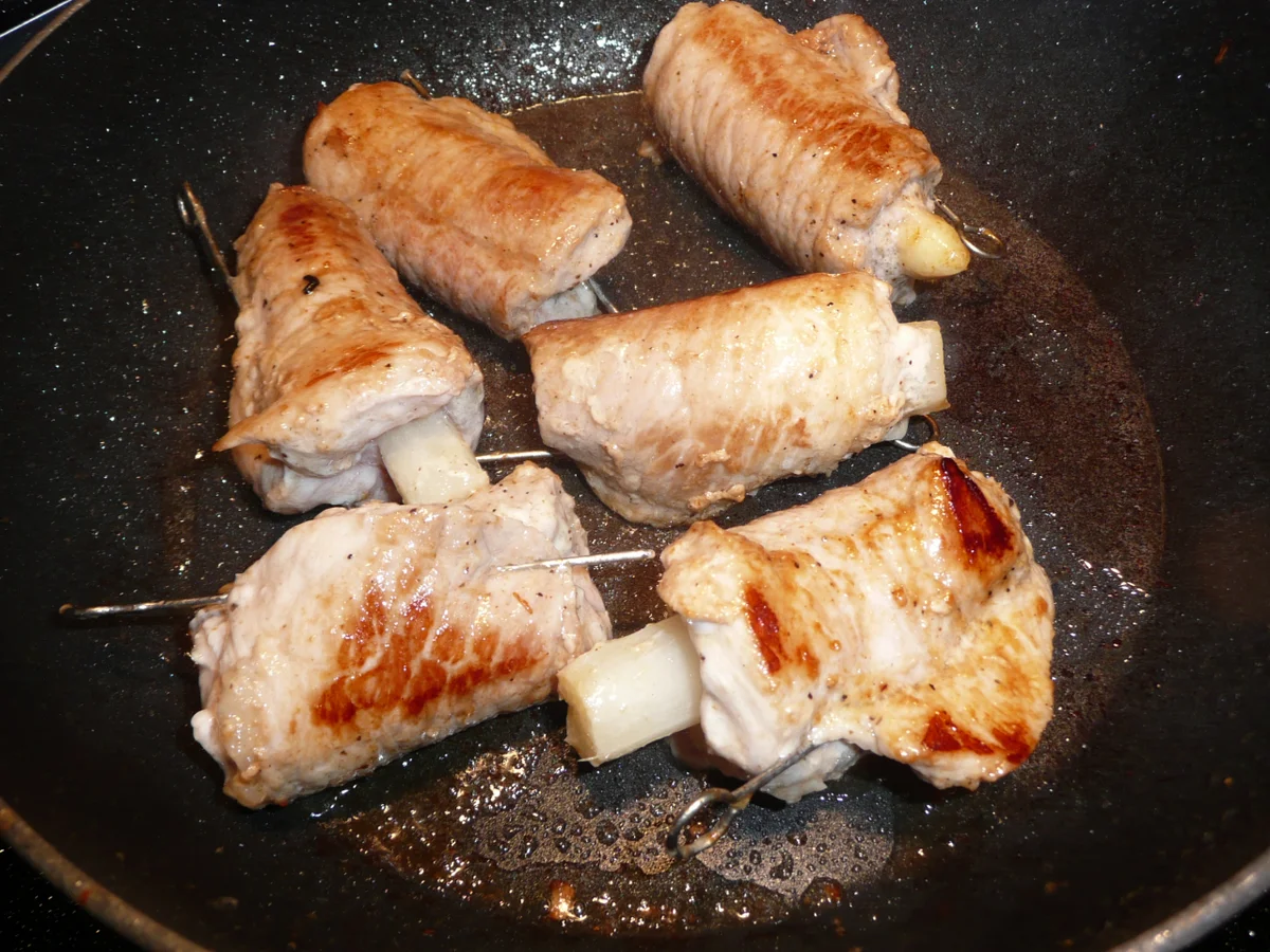 Rezept: Involtini an Pappadelle, Spargel + Zucchini. Bild Nr. 5 Involtini an Pappadelle, Spargel + Zucchini. - Rezept - Bild Nr. 5