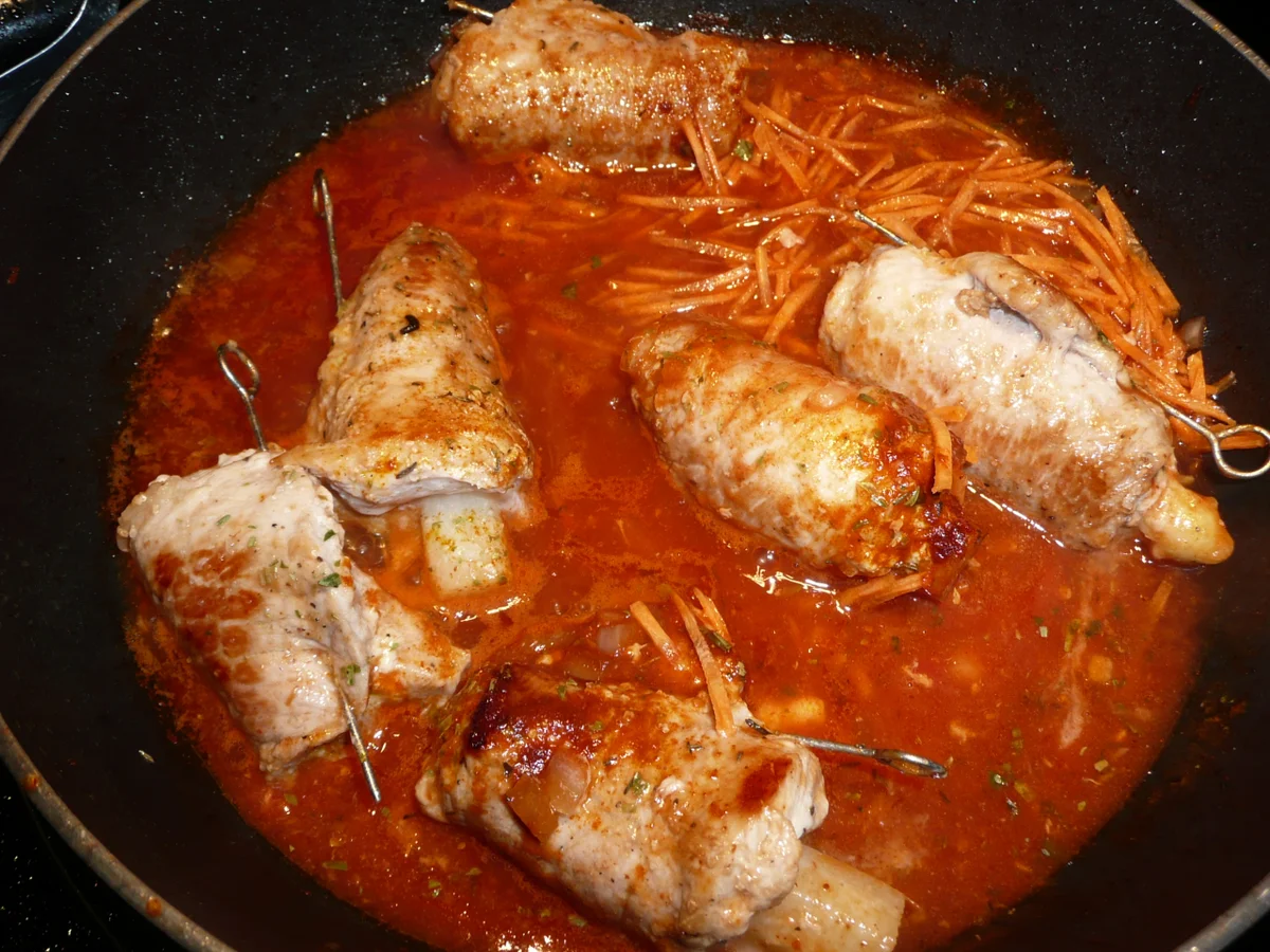 Rezept: Involtini an Pappadelle, Spargel + Zucchini. Bild Nr. 6 Involtini an Pappadelle, Spargel + Zucchini. - Rezept - Bild Nr. 6