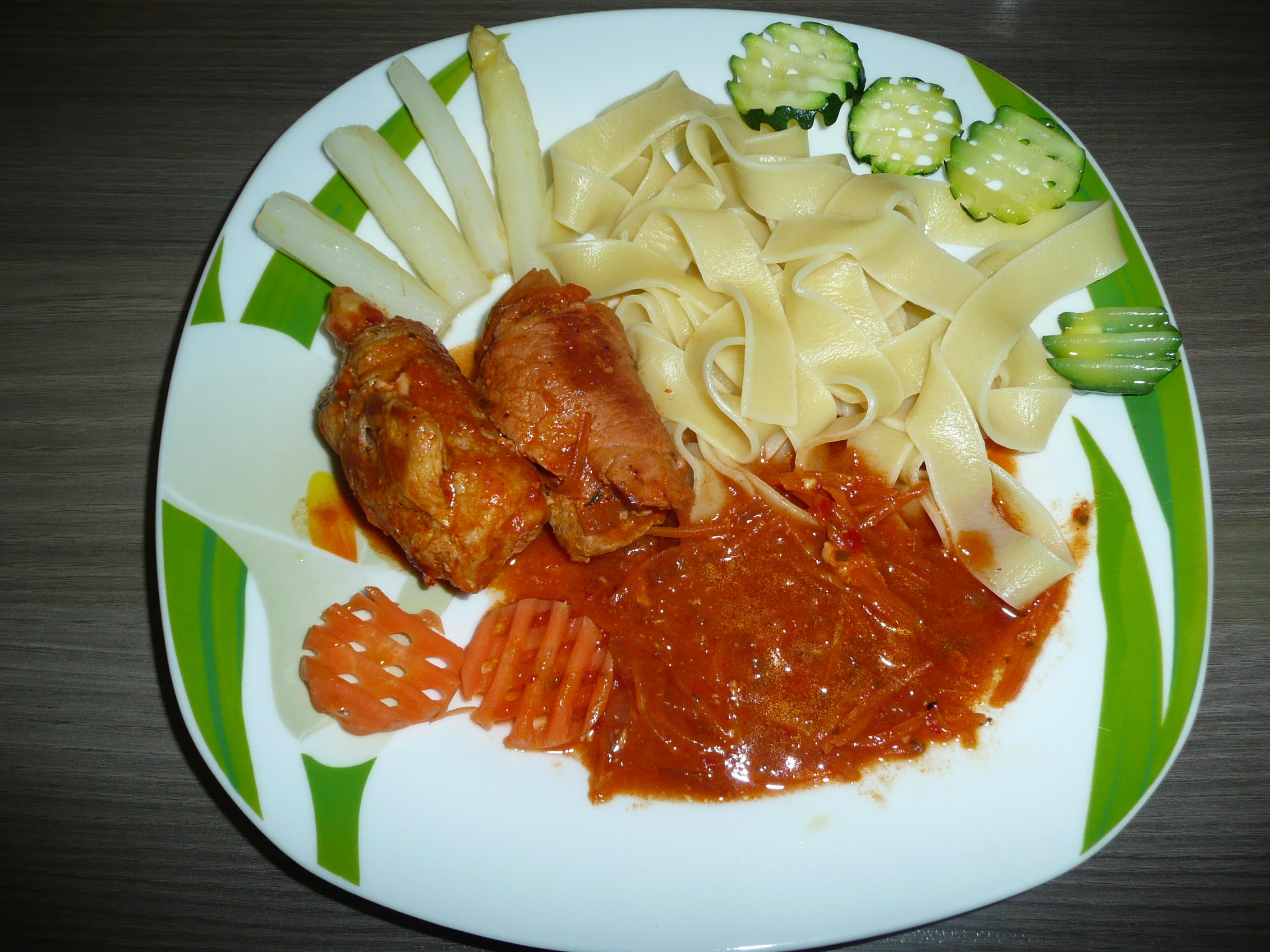 Bilder für Involtini an Pappadelle, Spargel + Zucchini. - Rezept