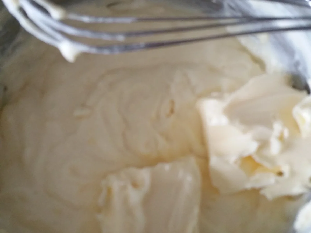 Buttercreme "Grundrezept" für Torten à la Biggi - Rezept - Bild Nr. 4