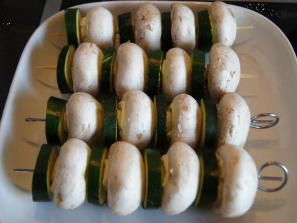 Grillspieße mit Hähnchenfleisch und Gemüse - Rezept - Bild Nr. 5